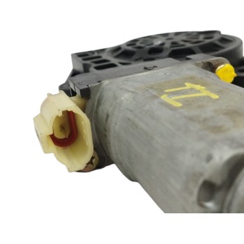 Recambio de motor elevalunas trasero izquierdo para kia sportage 2.7 cat referencia OEM IAM 3130034192  