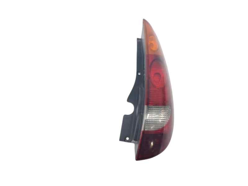 Recambio de piloto trasero derecho para nissan almera tino (v10) 2.2 dci referencia OEM IAM   