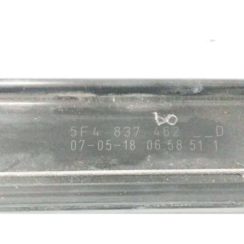 ELEVALUNAS DELANTERO DERECHO 5Q0959802B