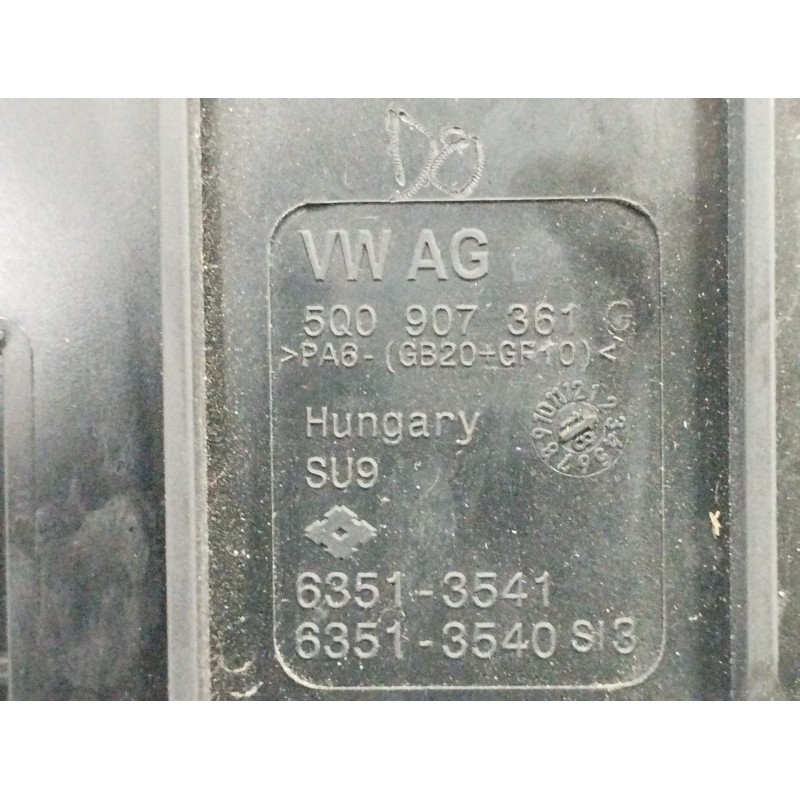 CAJA RELES / FUSIBLES