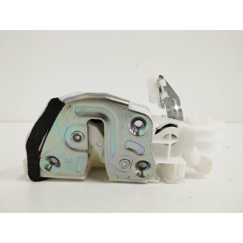 Recambio de cerradura puerta delantera derecha para suzuki vitara 1.0 12v boosterjet cat referencia OEM IAM 8220154P20  