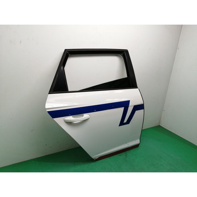 PUERTA TRASERA DERECHA OBSERVAR FOTOS