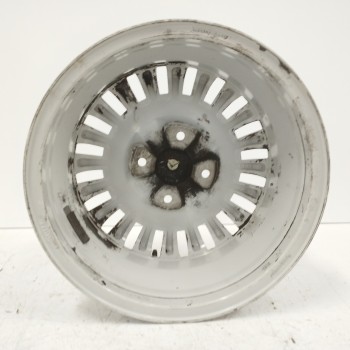 Recambio de llanta para citroën c3 1.4 hdi referencia OEM IAM 5402F7 6JX15CH4 ET27 4H 4X108