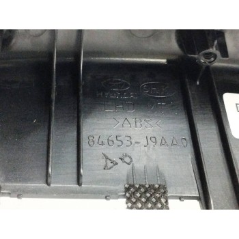 Recambio de guarnecidos palanca cambio para hyundai kona 1.0 tgdi cat referencia OEM IAM 84653J9AA0 MARCO PALANCA CAMBIO 