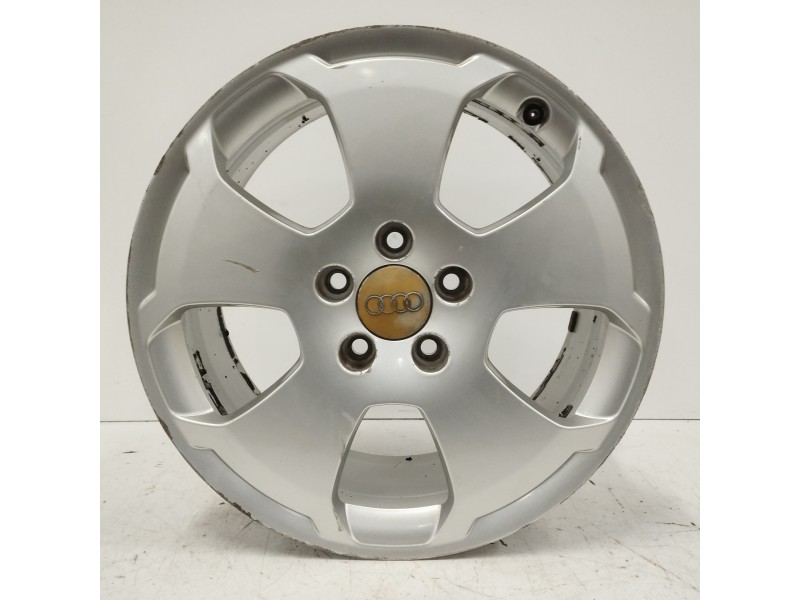Recambio de llanta para audi a3 (8p) 1.9 tdi referencia OEM IAM 8P0601025C 7,5JX17H2 ET56 5H 5X112