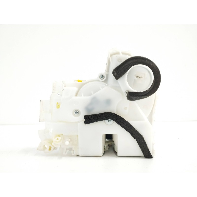 CERRADURA PUERTA TRASERA DERECHA