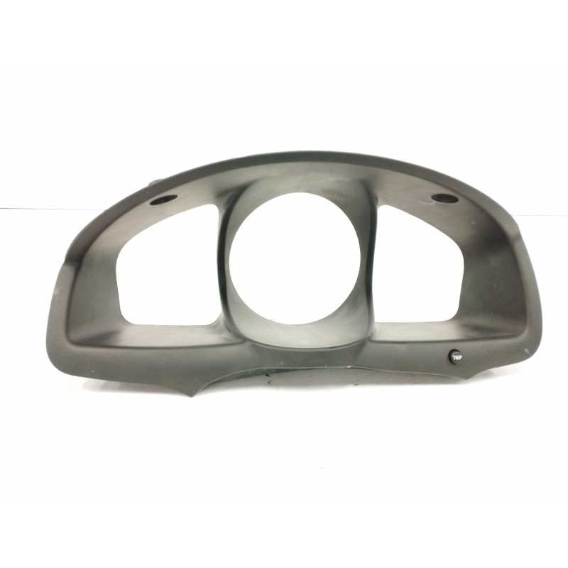 Recambio de tapas cuadro instrumentos para kia sportage 2.0 crdi referencia OEM IAM KM84801A  