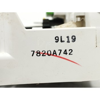 Recambio de mando calefaccion / aire acondicionado para mitsubishi l200 / triton (kj_, kk_, kl_) 2.2 di-d 4wd referencia OEM IAM