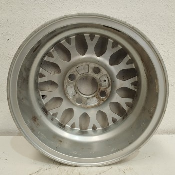 Recambio de llanta para ford sierra berlina 2.0 (ohc) referencia OEM IAM H89SXBA 6JX14H2 ET26 4H 4X108