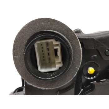 Recambio de cerradura puerta trasera derecha para toyota corolla (e15) 1.6 16v cat referencia OEM IAM 6977012210  