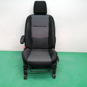 ASIENTO DELANTERO IZQUIERDO 