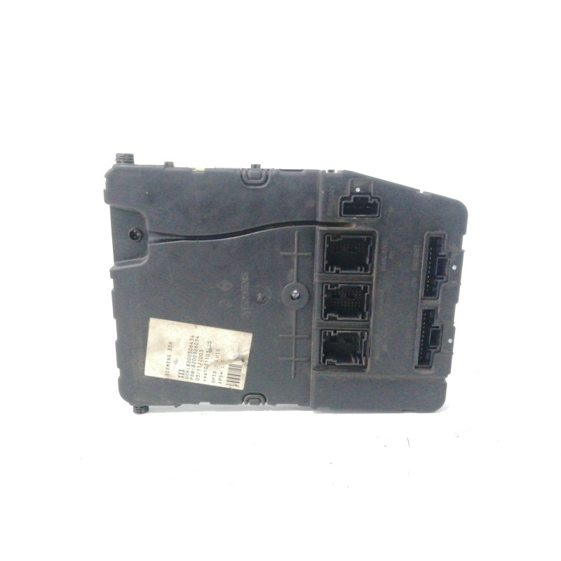 Recambio de caja reles / fusibles para renault megane ii berlina 5p 1.5 dci diesel referencia OEM IAM 8200306434 8200326034 