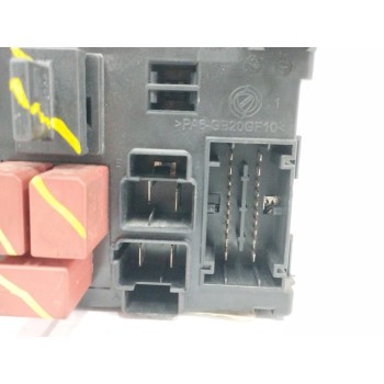 Recambio de caja reles / fusibles para fiat linea (110) 1.3 16v jtd cat referencia OEM IAM 51778008 503440200506 51763390