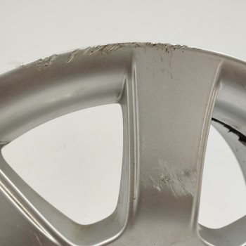 Recambio de llanta para seat toledo (5p2) 2.0 tdi referencia OEM IAM 5P0601025B 6,5JX16H2ET50 5H 5X112