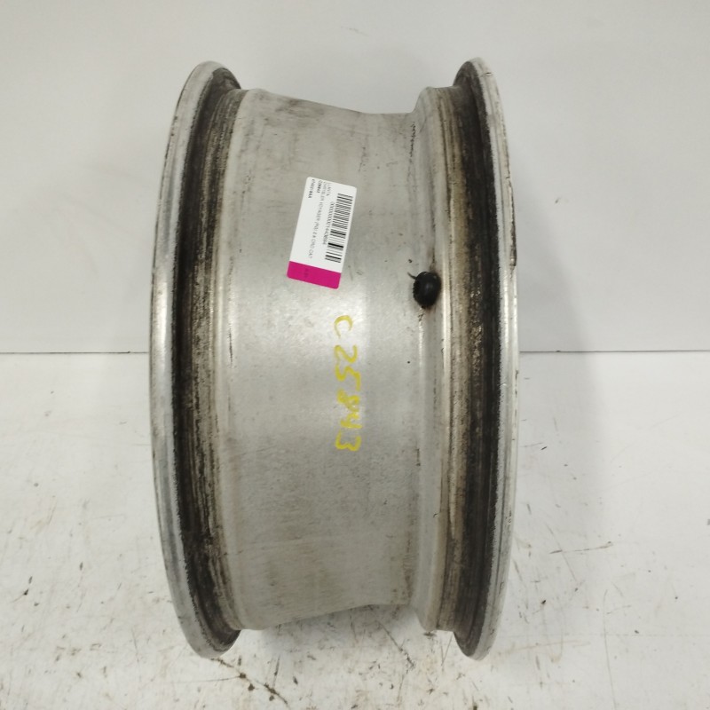 LLANTA 16X6 5J-40 5H 5X115