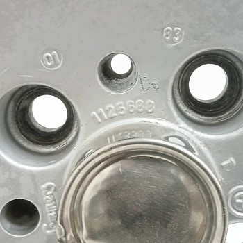 Recambio de llanta para bmw serie 3 berlina (e30) 320i referencia OEM IAM 1125688 6JX14H2 ET35 4H 4X100