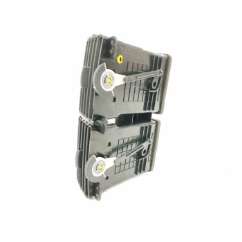 Recambio de rejilla aireadora para kia sportage 2.0 crdi referencia OEM IAM KM84810A CENTRAL 