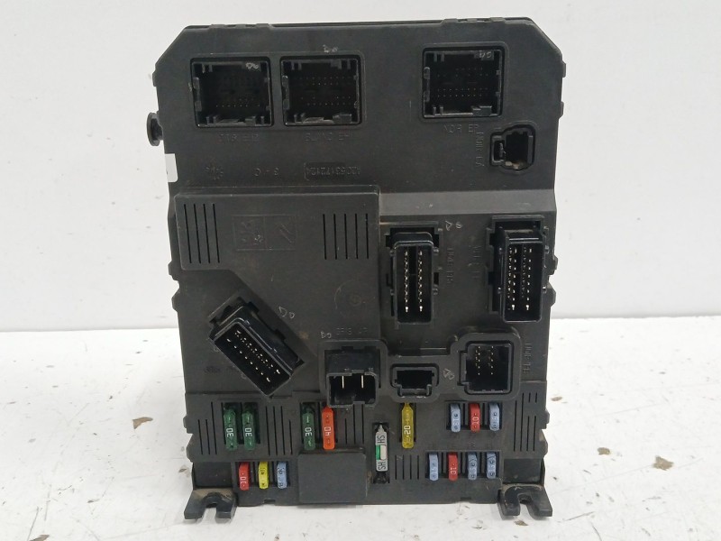 Recambio de caja reles / fusibles para citroën xsara picasso (n68) 1.6 hdi referencia OEM IAM 9657999780  