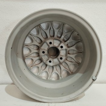 Recambio de llanta para saab 900 berlina 2.3 cat referencia OEM IAM 4648036 6,5JX15H2 IS49 5H 5X110