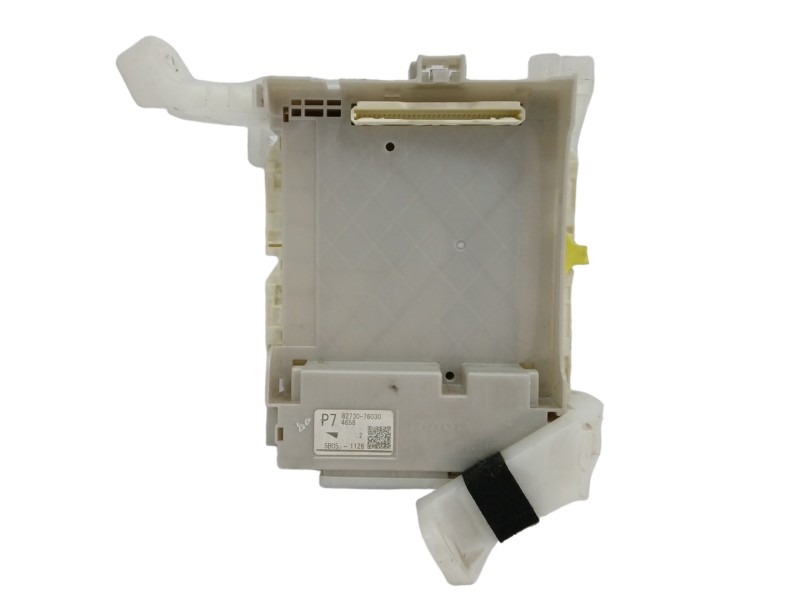 Recambio de caja reles / fusibles para lexus ct 1.8 16v cat (híbrido) referencia OEM IAM 8273076030  