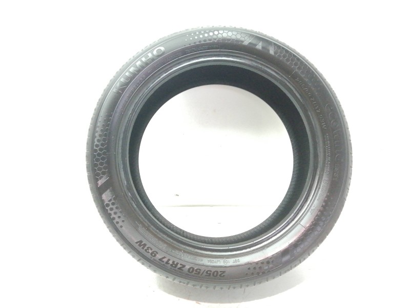Recambio de neumatico para para varios modelos referencia OEM IAM 20550ZR17 KUMHO ECOWING ES39
