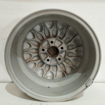 Recambio de llanta para saab 900 berlina 2.3 cat referencia OEM IAM 4648036 6,5JX15H2 IS49 5H 5X110