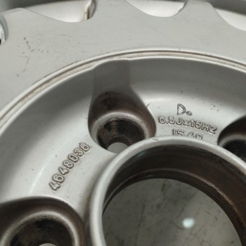 Recambio de llanta para saab 900 berlina 2.3 cat referencia OEM IAM 4648036 6,5JX15H2 IS49 5H 5X110