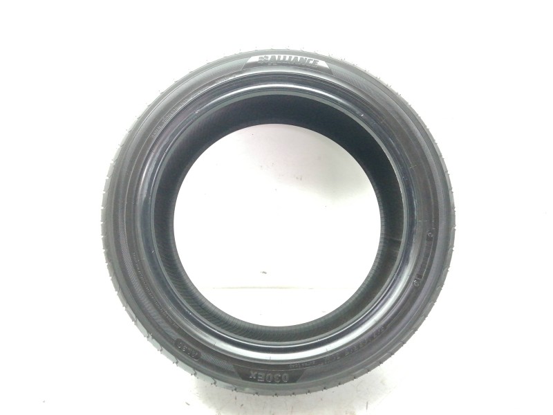 Recambio de neumatico para para varios modelos referencia OEM IAM 21545R17 ALLIANCE 030EX
