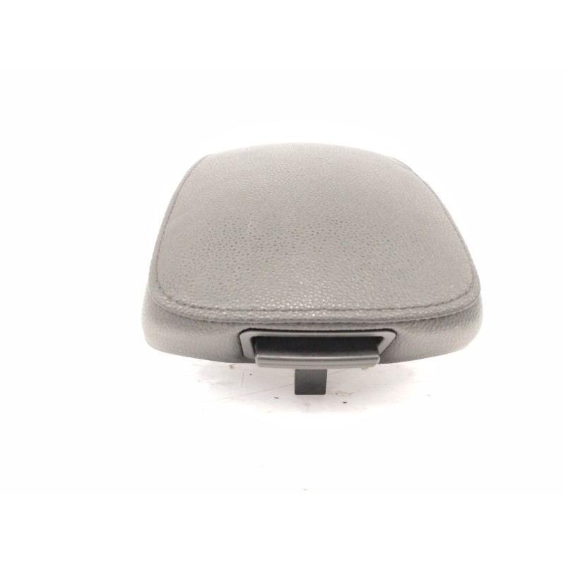 Recambio de apoyabrazos central para kia sportage 2.0 crdi referencia OEM IAM   