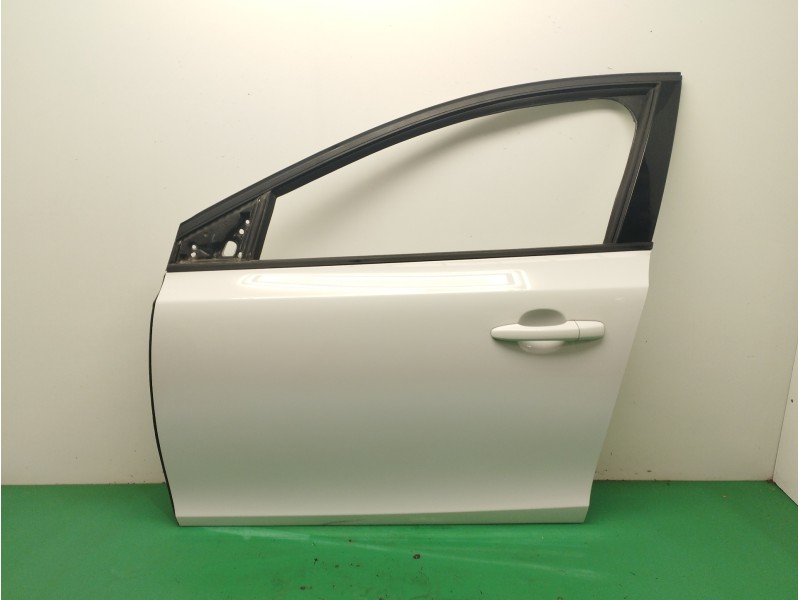 Recambio de puerta delantera izquierda para volvo v40 1.6 diesel cat referencia OEM IAM 31278464  