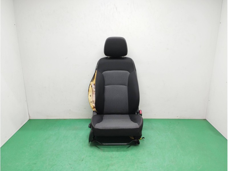 Recambio de asiento delantero derecho para suzuki vitara 1.0 12v boosterjet cat referencia OEM IAM NECESITA REPARACION Recambio de asiento delantero derecho para suzuki vitara 1.0 12v boosterjet cat referencia OEM IAM NECESITA REPARACION