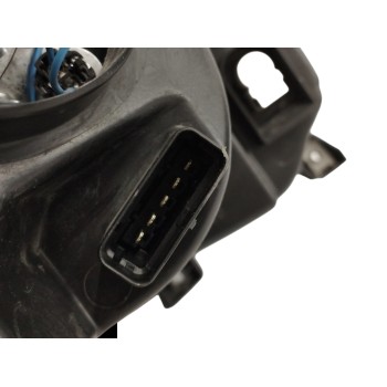Recambio de faro izquierdo para renault clio iii 1.2 16v referencia OEM IAM  PIN TAPA 