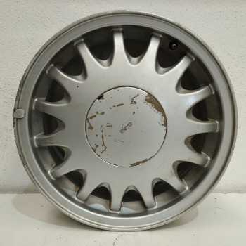 Recambio de llanta para saab 900 berlina 2.3 cat referencia OEM IAM 4648036 6,5JX15H2 IS49 5H 5X110