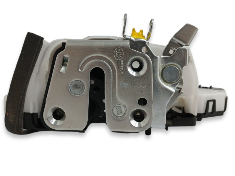 Recambio de cerradura puerta trasera derecha para nissan x-trail (t32) 1.3 16v cat referencia OEM IAM U6814110  