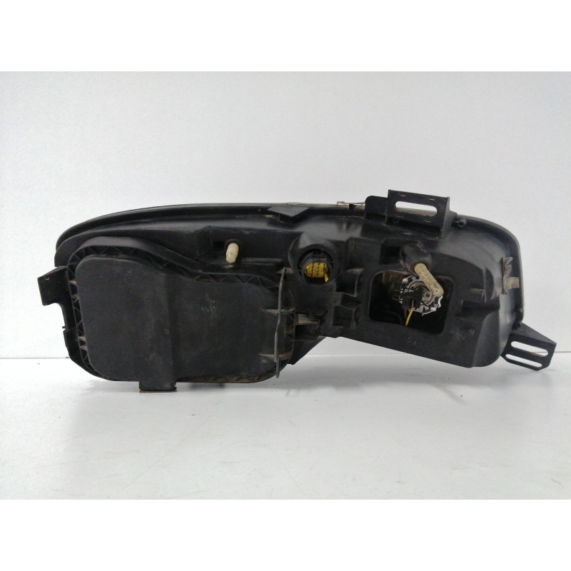 FARO IZQUIERDO SX40795748