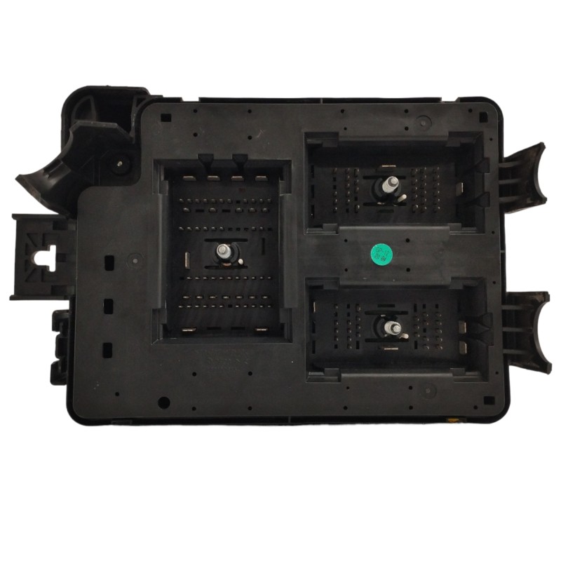 Recambio de caja reles / fusibles para chevrolet aveo 1.4 cat referencia OEM IAM 95092982  