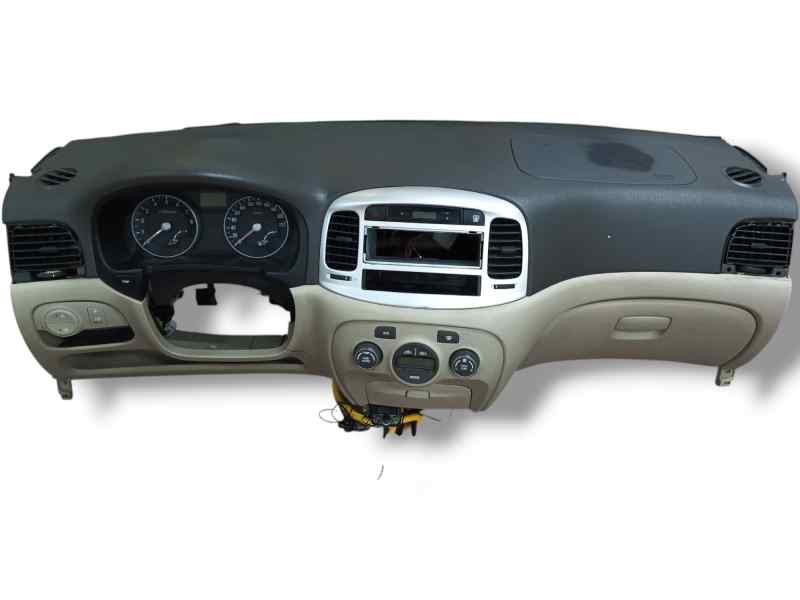 Recambio de salpicadero para hyundai accent (mc) 1.6 16v cat referencia OEM IAM   