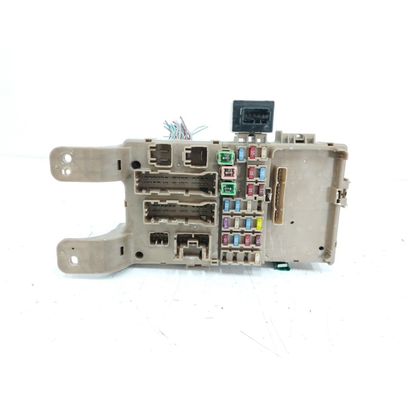 Recambio de caja reles / fusibles para toyota corolla verso (r1) 2,2 d-4d sport referencia OEM IAM   