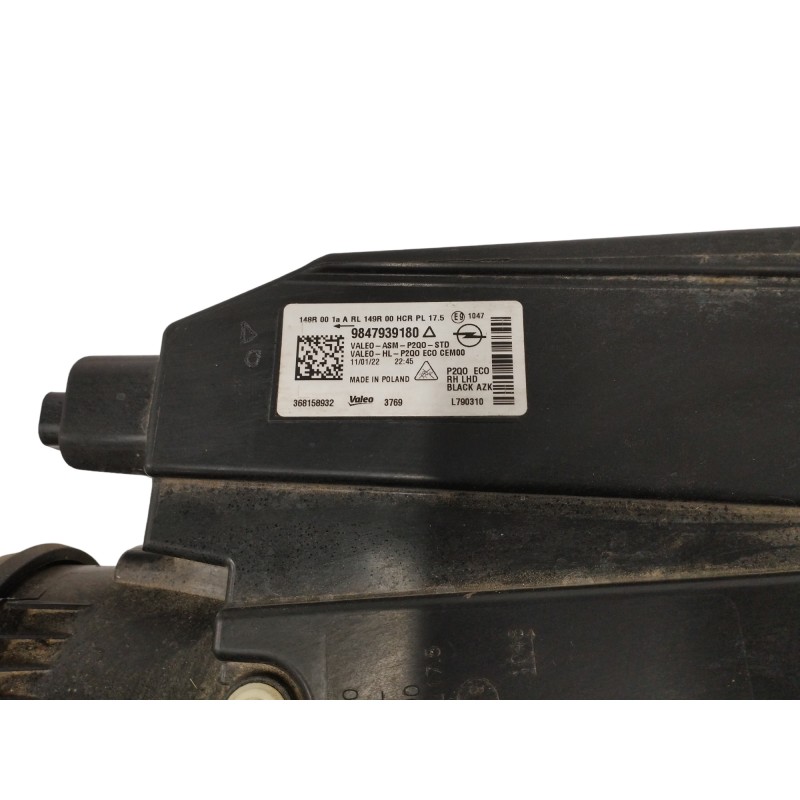 FARO DERECHO SOPORTES ROTOS SIN MODULO LED