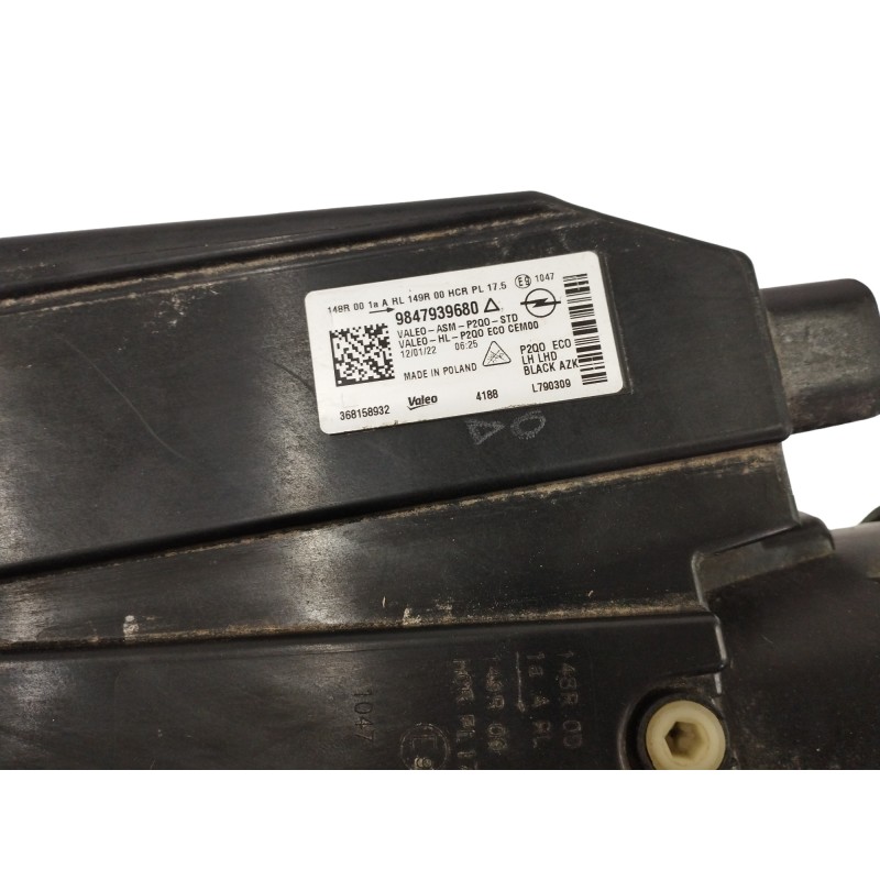 FARO IZQUIERDO SOPORTES ROTOS SIN MODULO LED