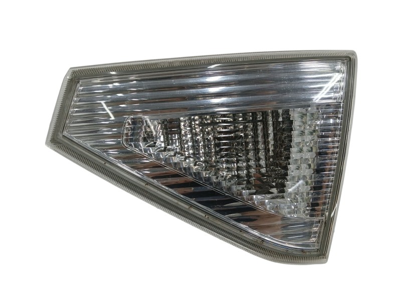 Recambio de piloto trasero derecho interior para subaru impreza g12 2.0 diesel cat referencia OEM IAM 84912FG061 Recambio de piloto trasero derecho interior para subaru impreza g12 2.0 diesel cat referencia OEM IAM 84912FG061