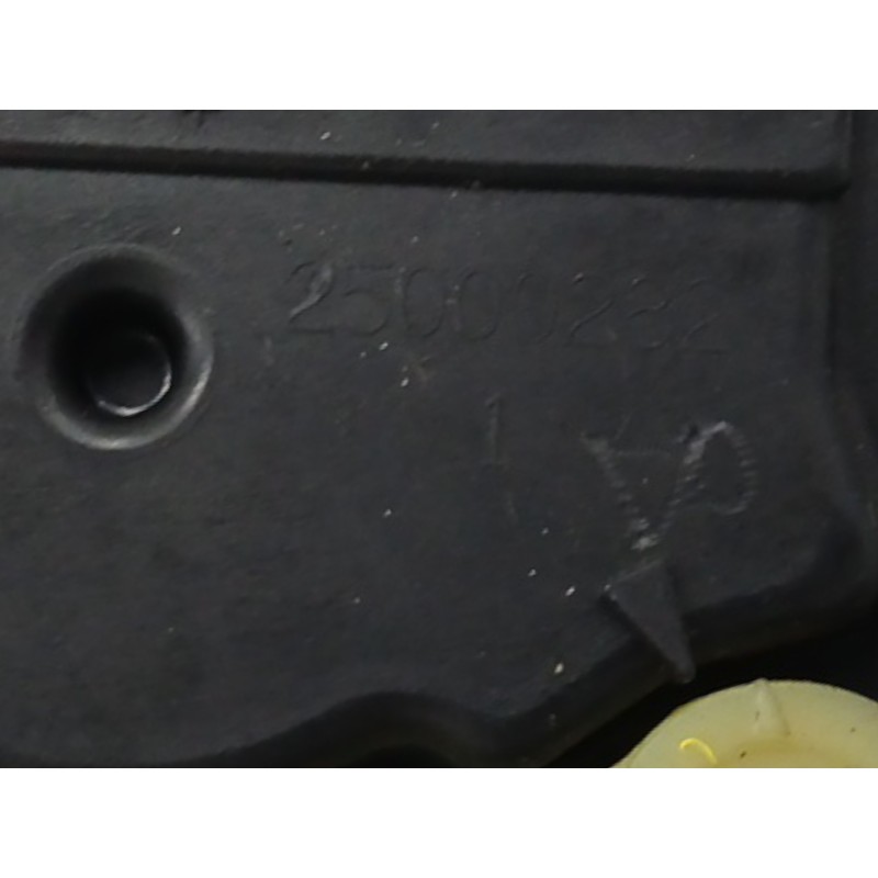 CERRADURA PUERTA LATERAL IZQUIERDA