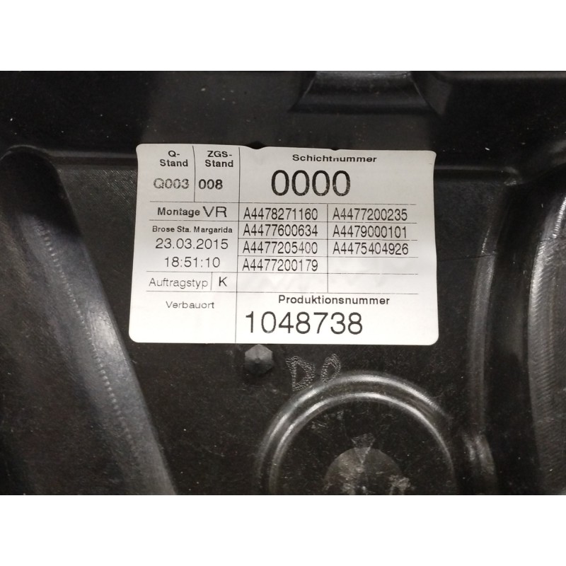 ELEVALUNAS DELANTERO DERECHO A4479063500