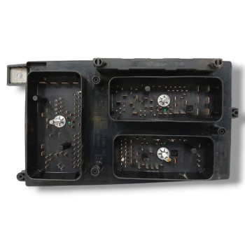 Recambio de caja reles / fusibles para opel astra h berlina 1.7 16v cdti referencia OEM IAM 13145035  