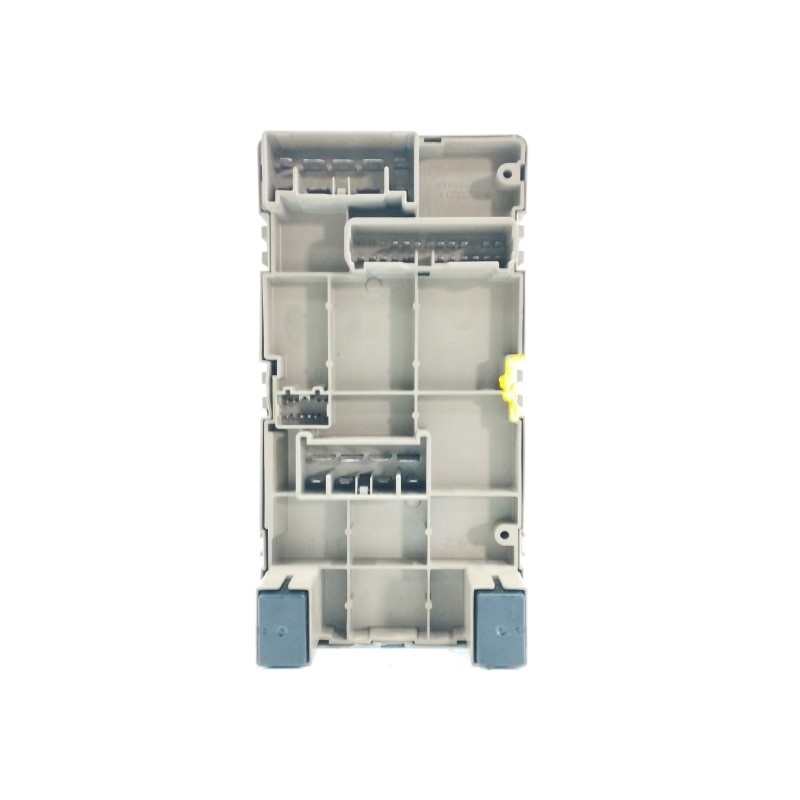 CAJA RELES / FUSIBLES OBSERVAR FOTOS