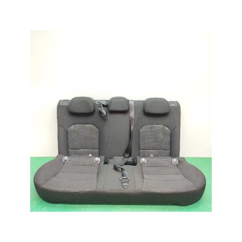 Recambio de asientos traseros para kia ceed sportswagon 1.0 tgdi cat referencia OEM IAM   