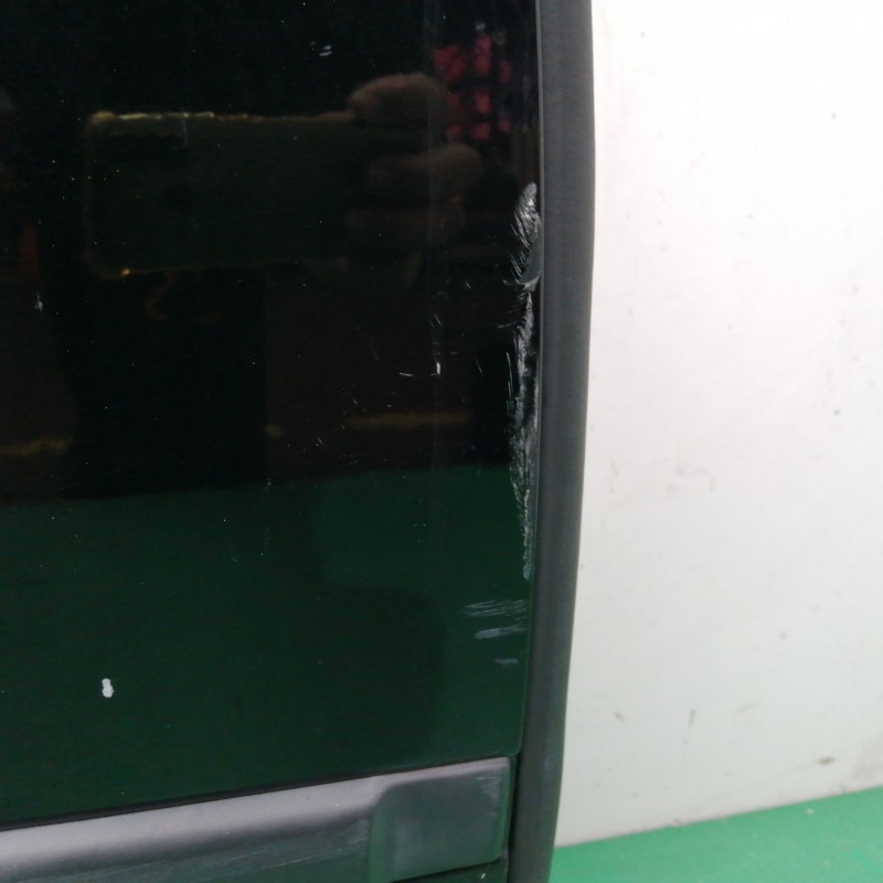 PUERTA TRASERA DERECHA OBSERVAR FOTOS
