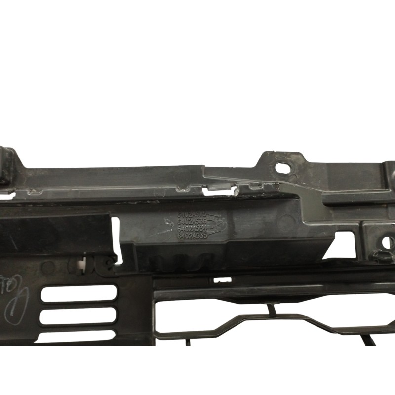 REJILLA PARAGOLPES DELANTERO 6402A536 6402A534