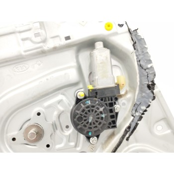 Recambio de elevalunas trasero izquierdo para kia sportage 2.0 crdi referencia OEM IAM 834701F080 834701FXXX 