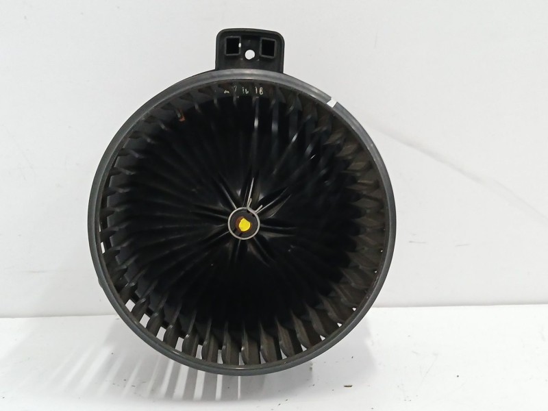 Recambio de motor calefaccion para kia carens iii monospace (un) 2.0 crdi 140 referencia OEM IAM B448231370  A0540221C